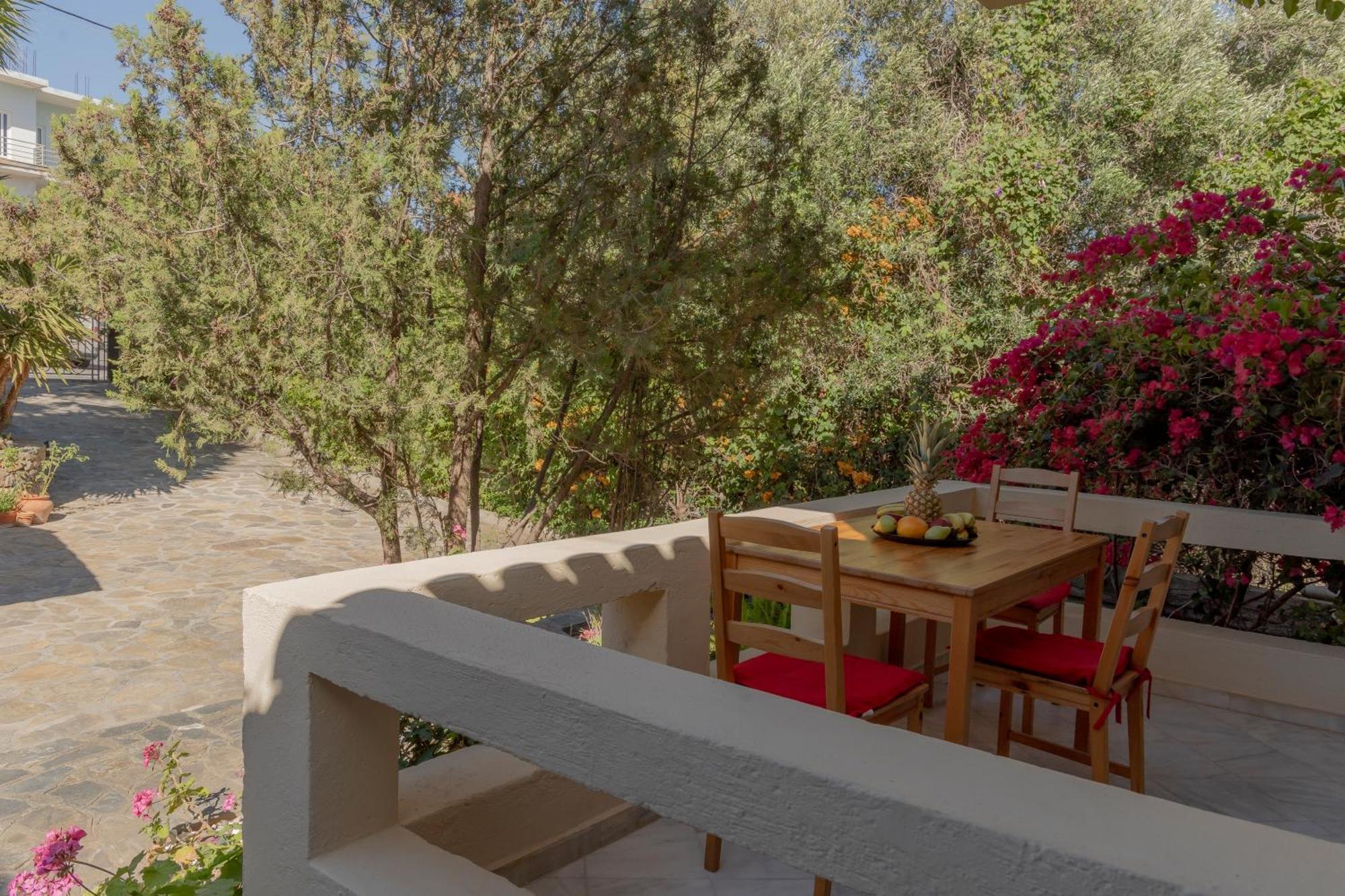 Private Pet Friendly Villa Agios Nikolaos  Exterior photo